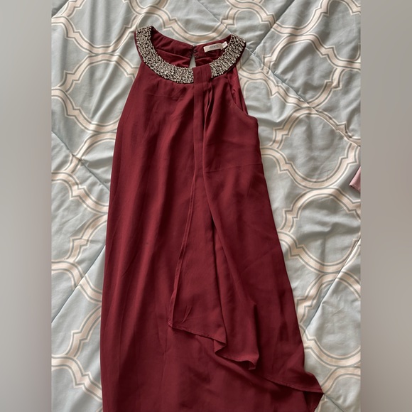 Dresses - Picture 2 of 5